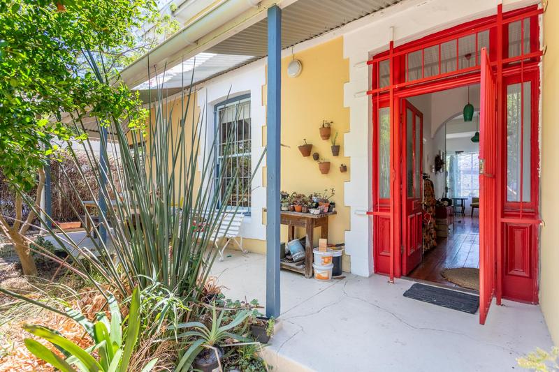 To Let 4 Bedroom Property for Rent in Observatory Western Cape